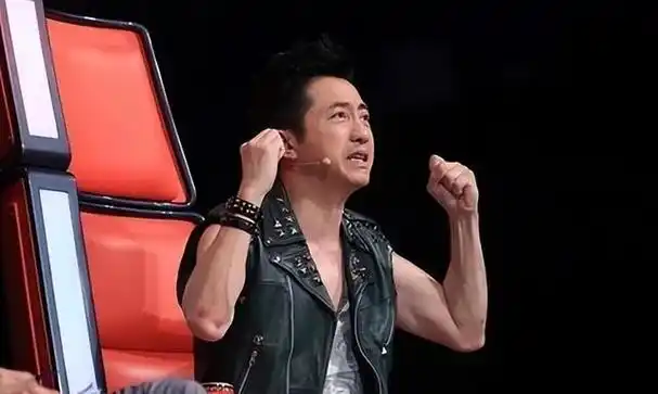 抛下豪门阔太,嫁小10岁的小鲜肉,55岁的她靠啥让庾澄庆忘不掉