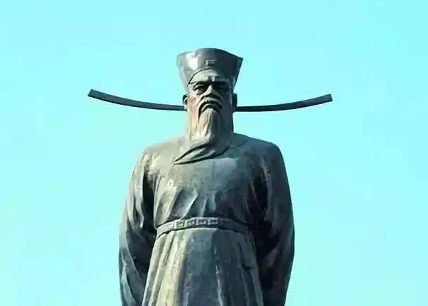 化碧语出《庄子·外物》,故伍员流于江,苌弘死于蜀,藏其血三年而化为