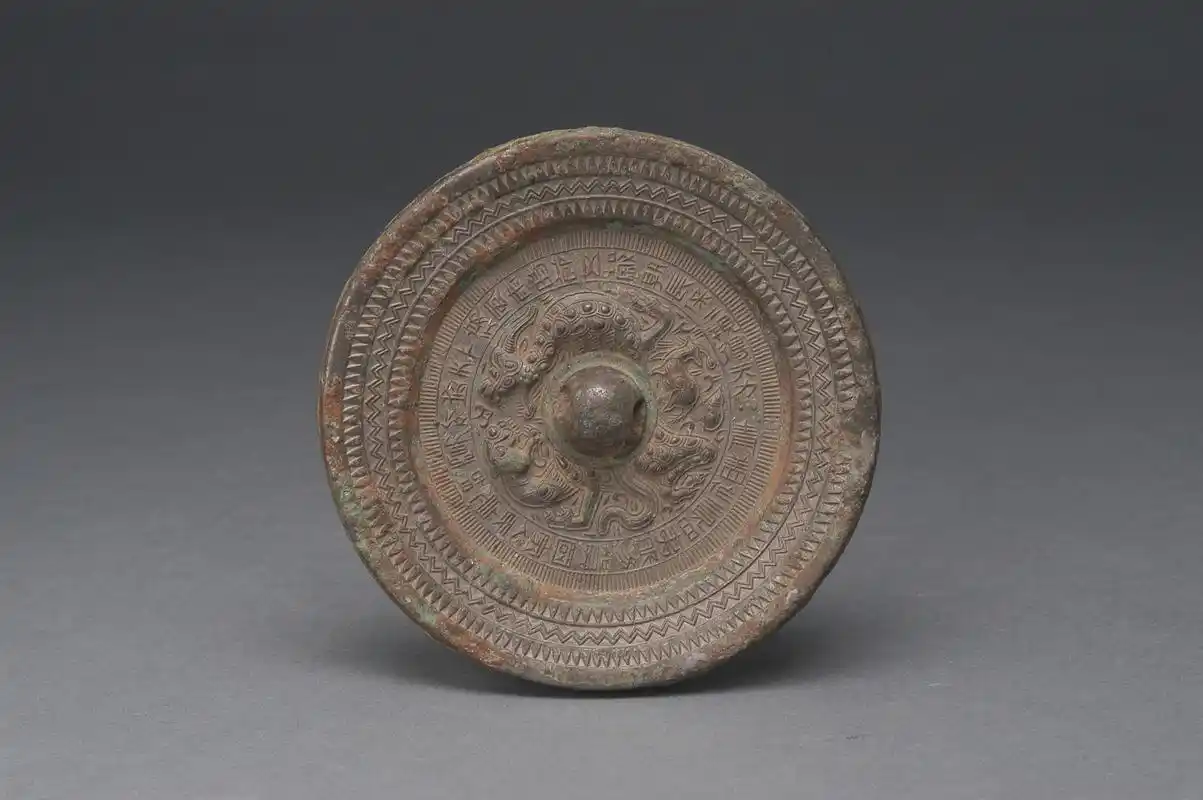 气象万千的汉代铜镜(一)