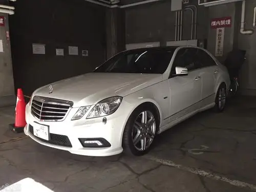 2011年奔驰e250