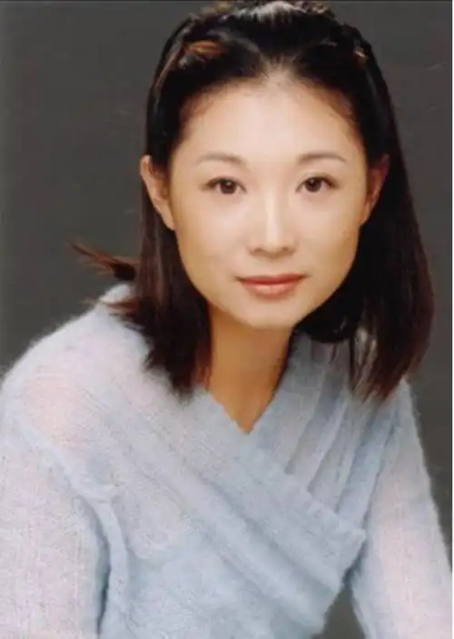 小编今天给大家介绍的就是一位央视主持人,她的名字叫钱琳琳.