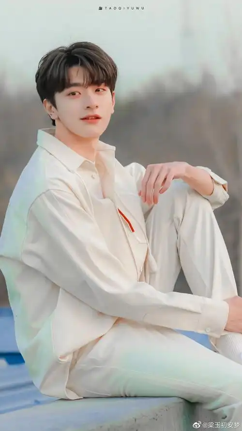 林一ins自拍__财经头条