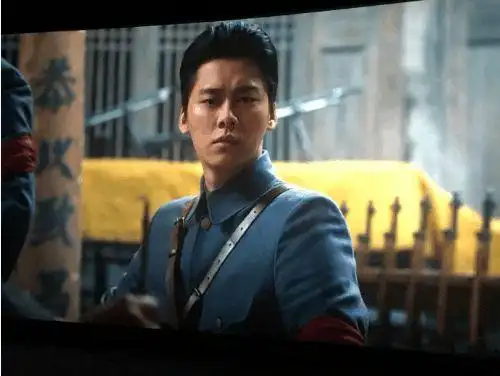 李易峰建军大业首演战地英豪革命力量薪火相传