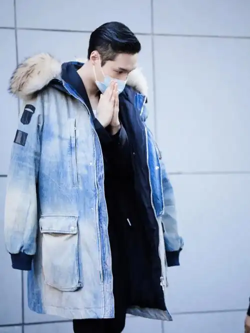 张艺兴的干大事儿专用外套