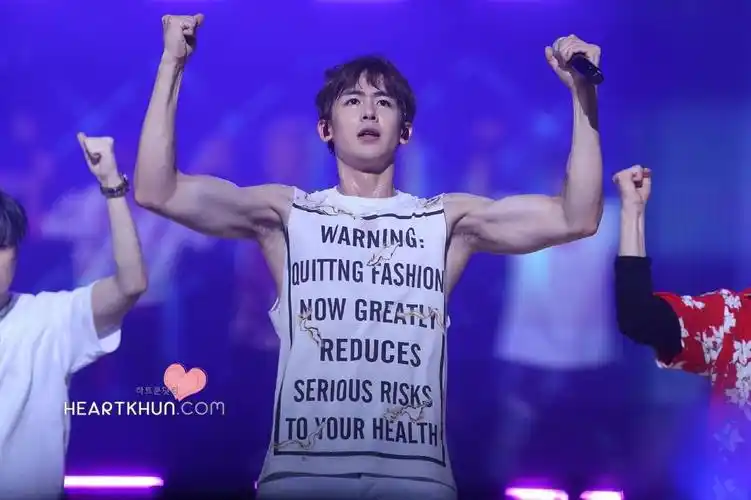 尼坤身材是真的不错!