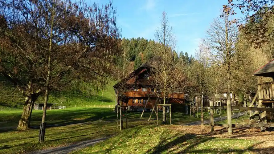 赞美房子的句子(瑞士房屋之美) - 火句子