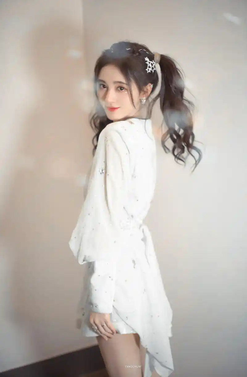 星闻#  鞠婧祎双马尾~ 精致,漂亮! #鞠婧祎马尾