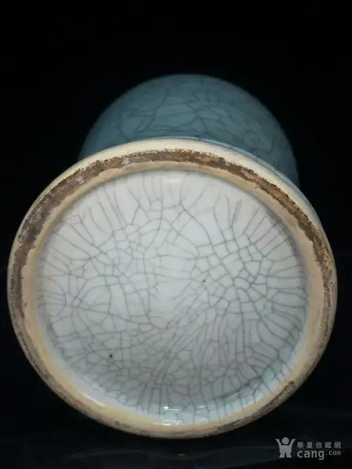 清官瓷开片鱼尾瓶