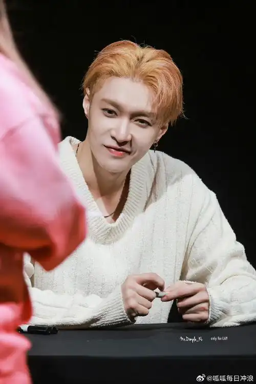 张艺兴出道十二年状态