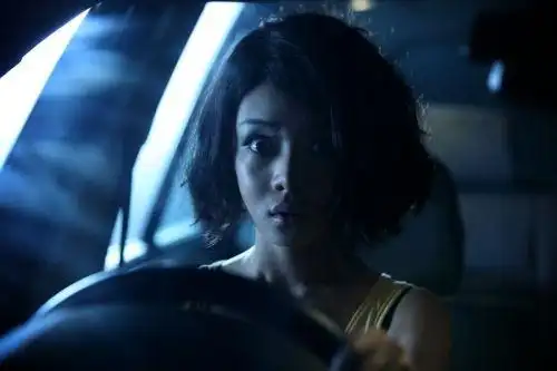 《孤2》邓家佳泰国飙车 险出意外上足保险|《孤岛惊魂2》|邓家佳_影音