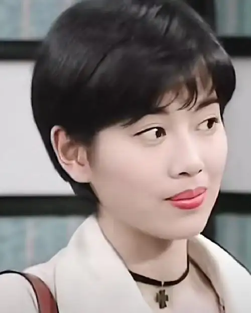 港星陈松伶年轻时真的是一代人心目中的女神