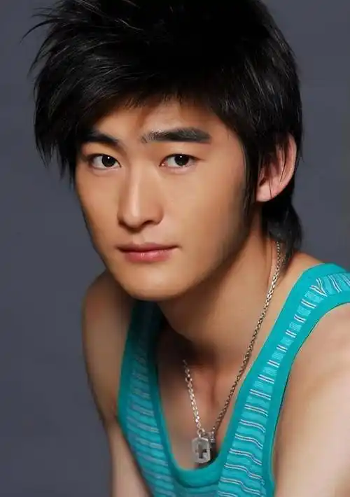 "老大"张翰,两人的恋情都被古力娜扎迷住了,分手五年大不同_张汉_因为