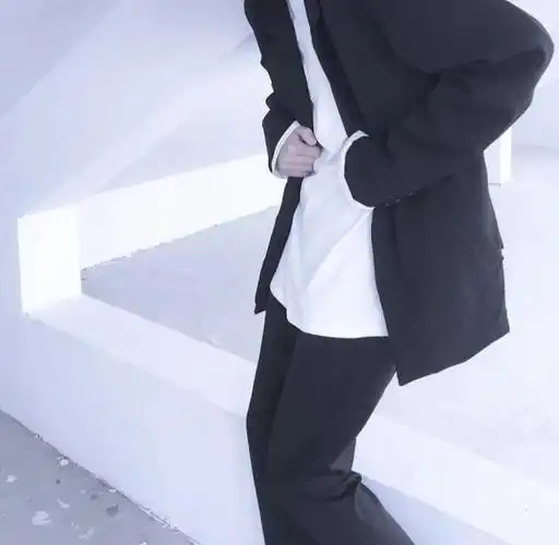 男生背影高清头像