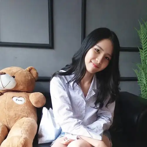 治愈系女生陈梓平日常生活照