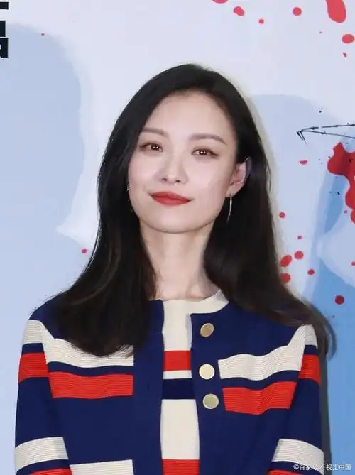 谁说瓜子脸才是完美脸型,方圆脸可是自带高级感!