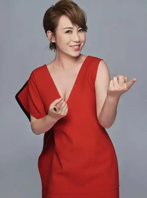 马丽话剧千场女皇的麻花喜剧之路