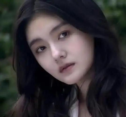 大s的颜值巅峰时期青春靓丽,皮肤水灵灵的真好看|古典美女_网易订阅