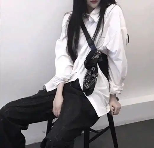 暗调系不露脸女生头像