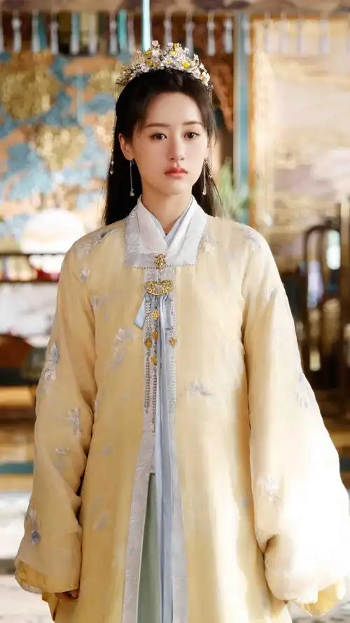 祝卿好 刘泠 袁冰妍