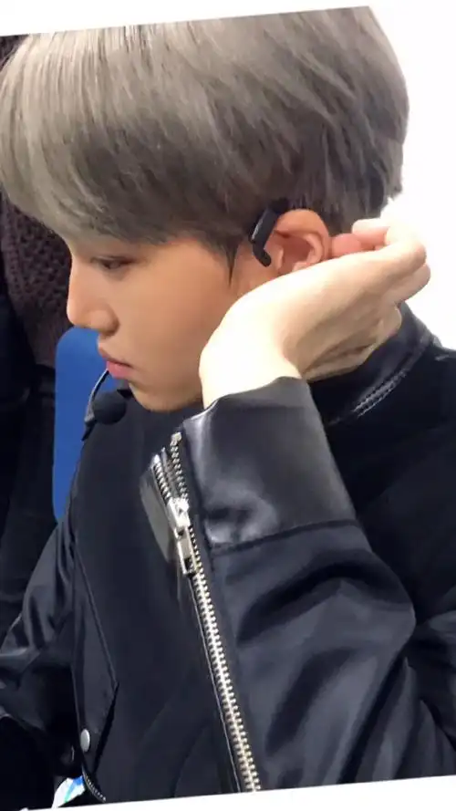 奶乎乎的金钟仁舞台照真的太可爱了