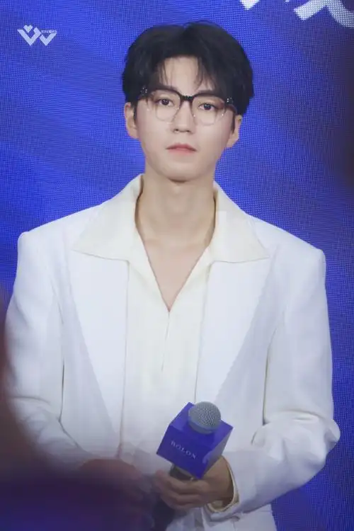 bolon暴龙眼镜品牌全球代言人王俊凯