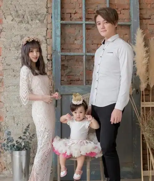 知名男星模特老婆持毒被抓身高148体重52斤疑用厌食掩盖吸毒