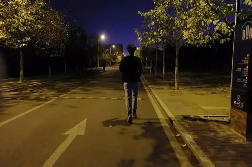 背影故事 || 这个冬天不太冷