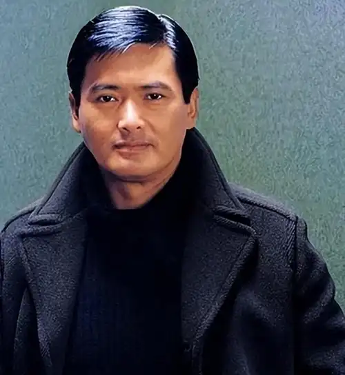 李修贤评价周润发,我和周润发拿枪对峙了3圈,他的枪法在我之上_角色