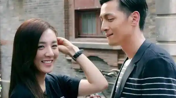 王晓晨谈与胡歌的旧事,称其灵魂非常有趣,两人此前被传已结婚_因为