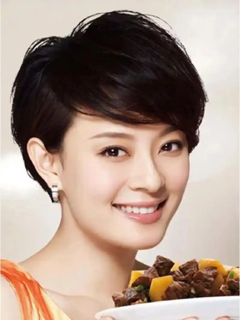 孙俪 孙俪,原名孙丽,1982年9月26日出生于上海市,中国内地女演员,歌手