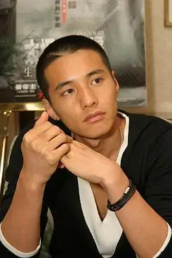 醉裳澄·锦年的相册-帅哥是不需要刘海来档住他的颜【寸头控】