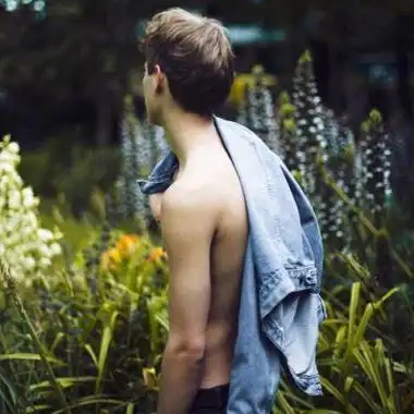 欧美帅哥头像背影图片高清好看帅气的欧美男生背影头像图片