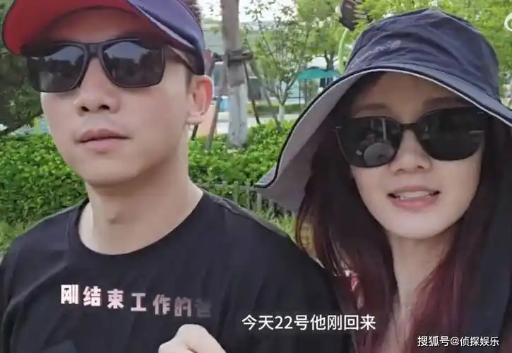 郑恺带老婆孩子出游,与苗苗补过结婚纪念日,俩儿女露正脸像爸爸