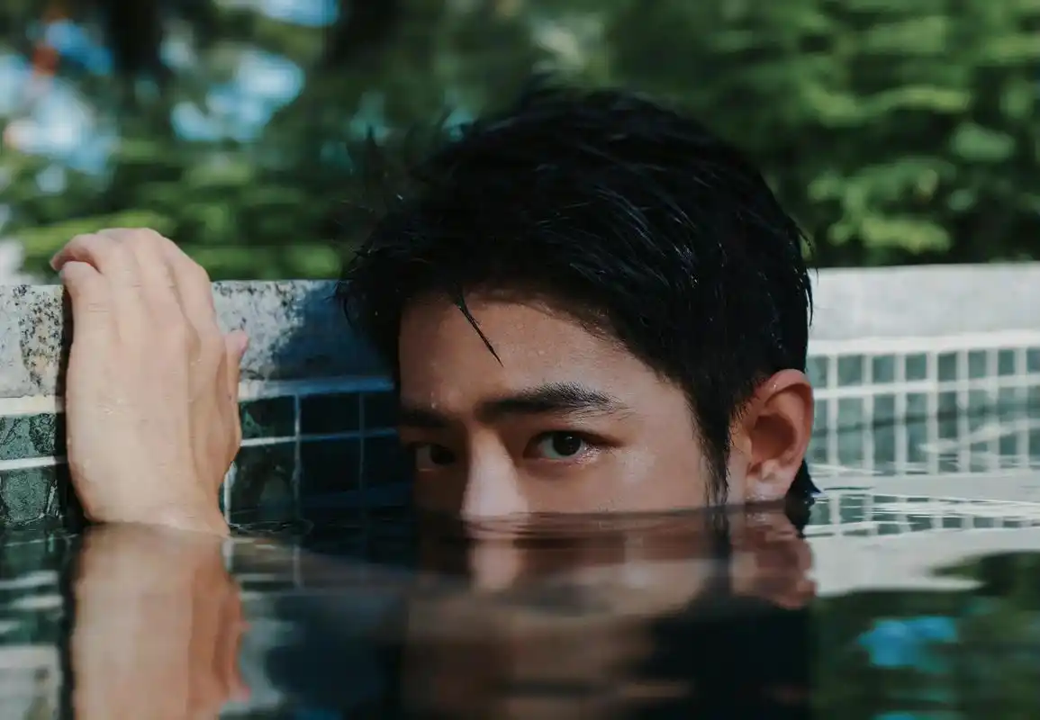 肖战 好喜欢战战的眼神,坚毅强大霸气!希望你越来越强大,站 - 抖音