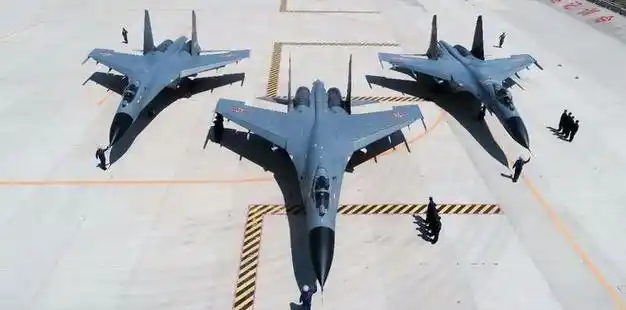 解放军的歼11战机,生产了400多架之后,为何全面停产?