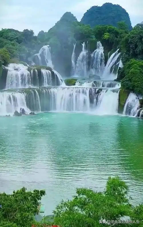 青山绿水,山有山的明净,水有水的无尘