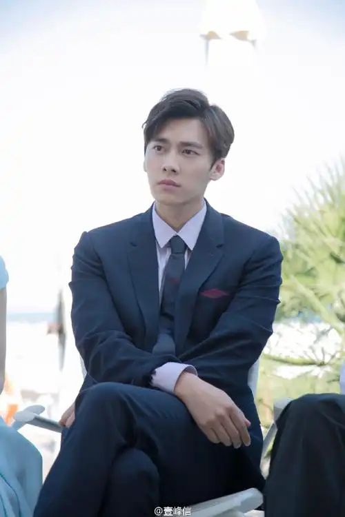 9793s 38363535363035323692分享@李易峰