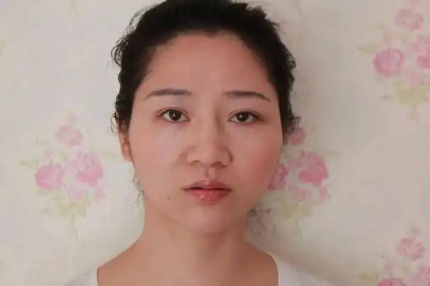 "苦相脸"的女生,这几个特征很明显!颜值低还土气,一起来看看