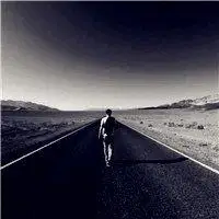 孤独照片一个人头像男生_微信头像图片大全