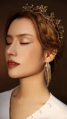 这么美的复古盘发你要吗