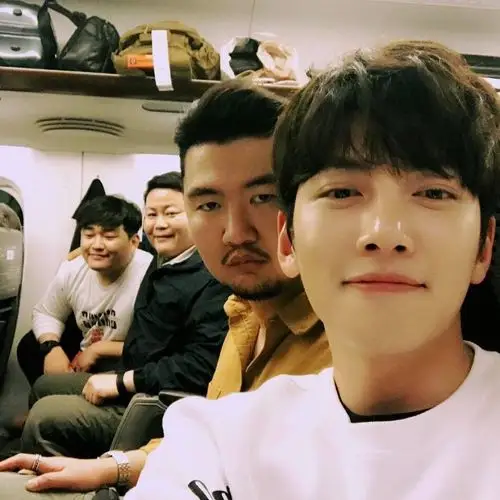 のwallpaper 池昌旭日常ins