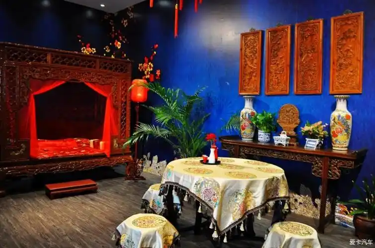 拍古装戏的房间,很精致