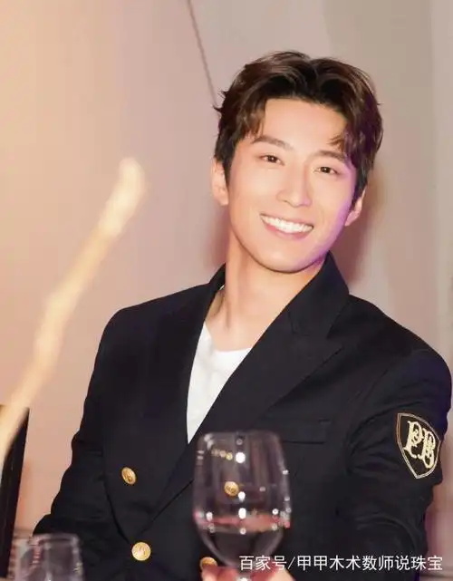 摩羯座等三大星座,在吃苦的年纪,成就拼命努力的自我