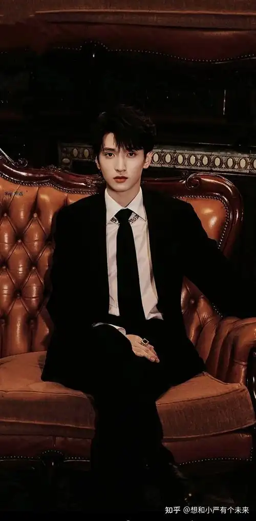 严浩翔穿搭 - 知乎