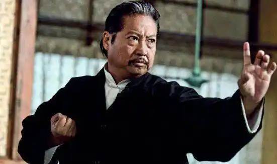 不跑龙套难成巨星,从龙套跑到影帝,当初那些香港超牛龙套|成龙|演员