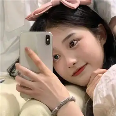 活泼又很可爱的精致女生头像