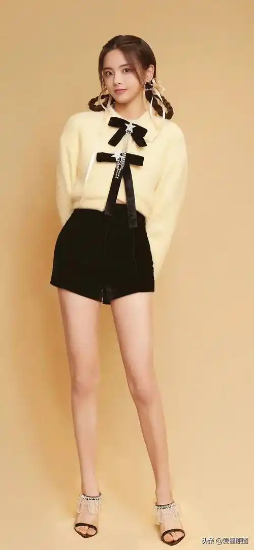 校花少女-杨超越全图写真合集_中国_代表作品_内地