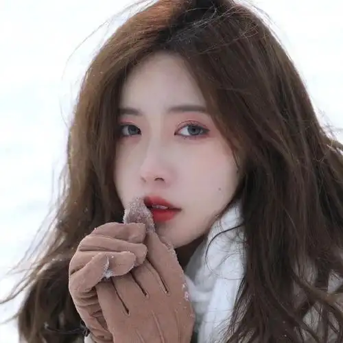 头像女生离开就是路人无论曾经有多么在乎