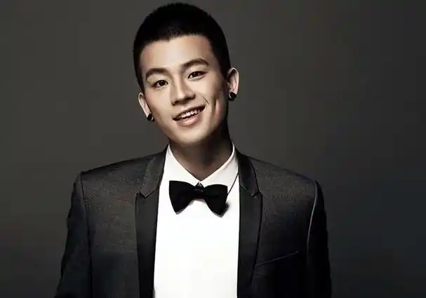 分手5年看欧豪和马思纯的现状才明白当年谢霆锋多有眼光