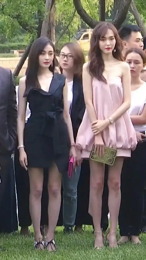 被唐嫣的身高惊艳到了,原来她还是这么高!